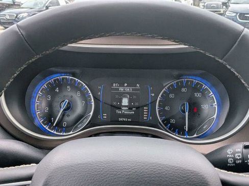 Certified 2022 Chrysler Voyager LX FWD image 29