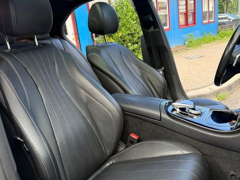 Used 2017 Mercedes-Benz E 300 4MATIC image 10