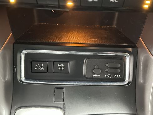 Used 2020 Subaru Ascent Premium w/ Convenience Package image 41