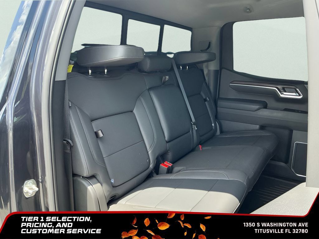 Used 2025 GMC Sierra 1500 SLT w/ SLT Premium Plus Package AWD/4WD image 17