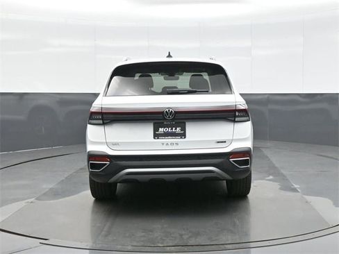 New 2026 Volkswagen Taos SEL image 6