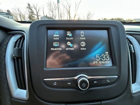 Used 2016 Chevrolet Malibu LS image 18