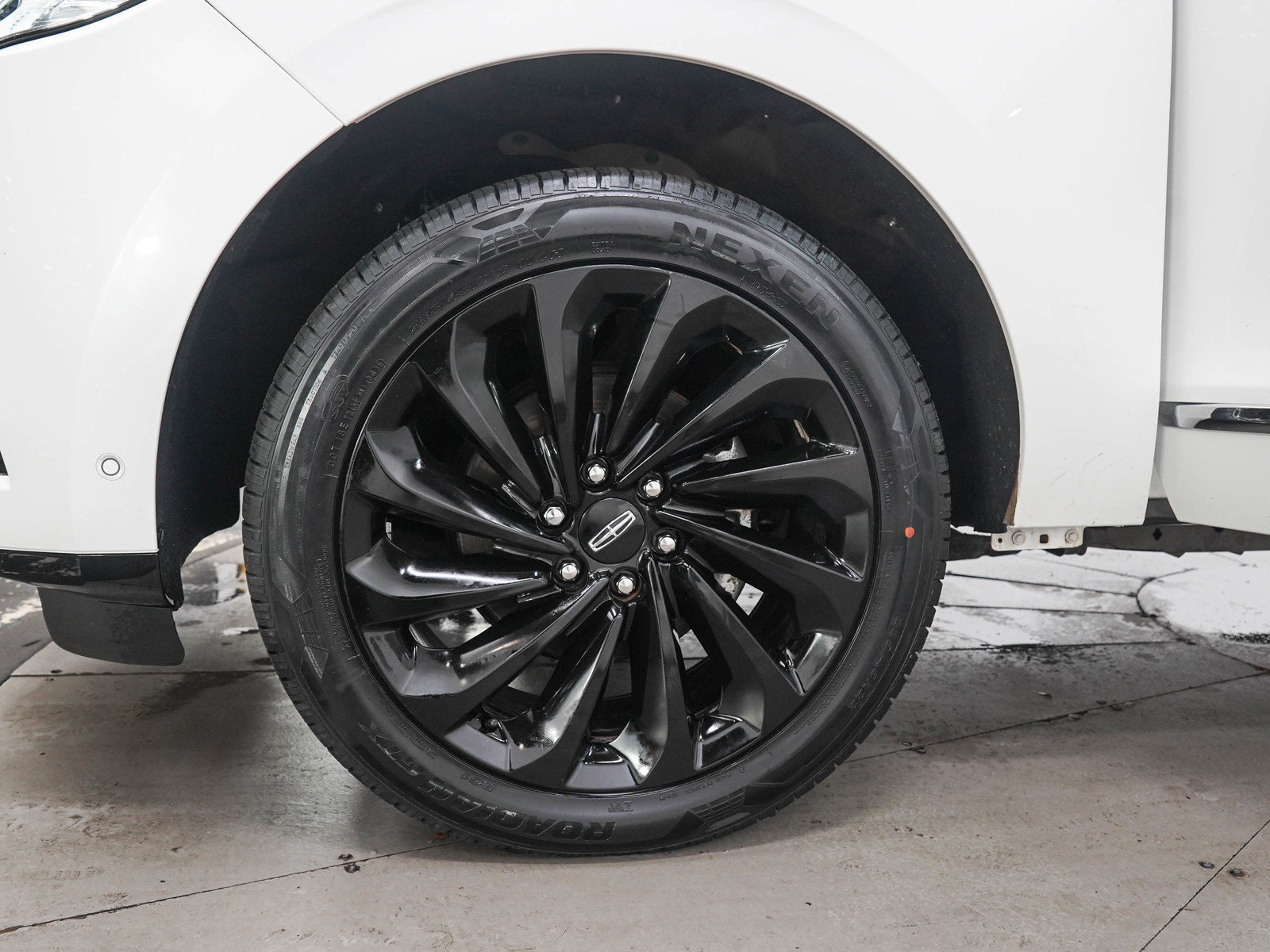 Used 2021 Lincoln Navigator L Reserve AWD/4WD image 33