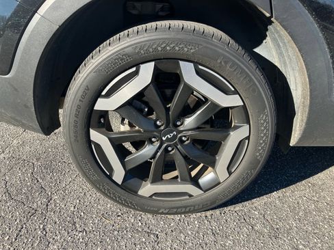 Used 2023 Kia Telluride S image 25