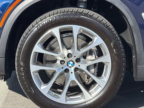 Used 2026 BMW X5 xDrive40i w/ Premium Package AWD/4WD image 39
