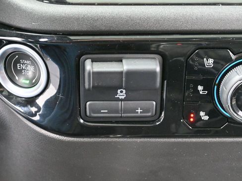 Used 2022 Chevrolet Silverado 1500 ZR2 w/ Technology Package image 25