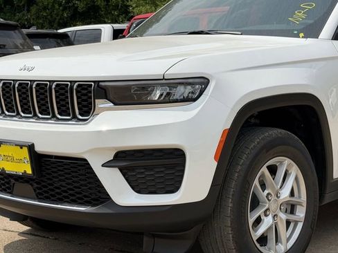 New 2026 Jeep Grand Cherokee Laredo X RWD image 8