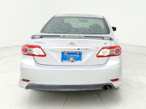 Used 2013 Toyota Corolla S image 7