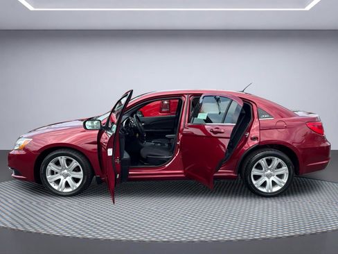 Used 2013 Chrysler 200 LX FWD image 11