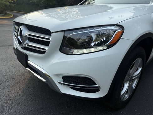 Used 2017 Mercedes-Benz GLC 300 4MATIC w/ Premium 1 Package image 24