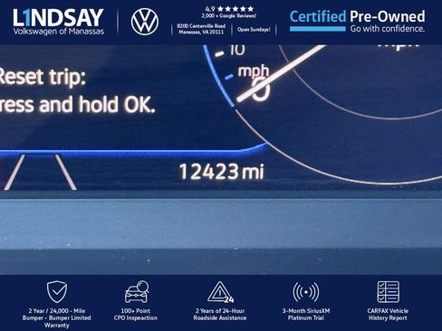 Certified 2022 Volkswagen Taos SEL w/ Panoramic Sunroof Package image 25