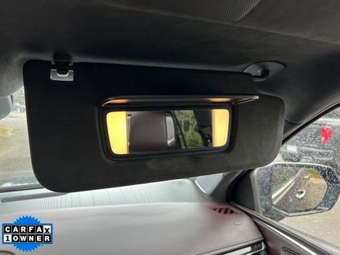 Used 2022 Cadillac Escalade ESV Premium Luxury Platinum image 29