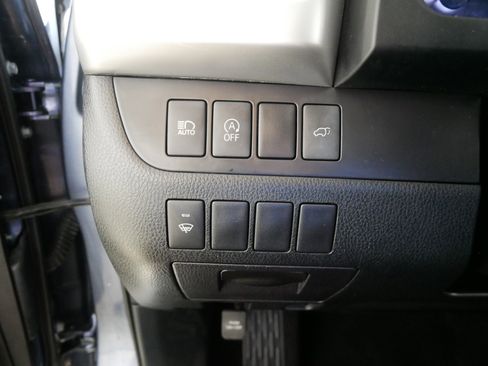 Used 2017 Toyota Highlander XLE AWD/4WD image 26