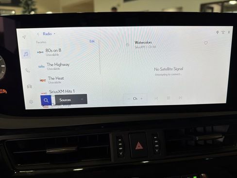 New 2025 Lexus ES 350 Ultra Luxury image 15