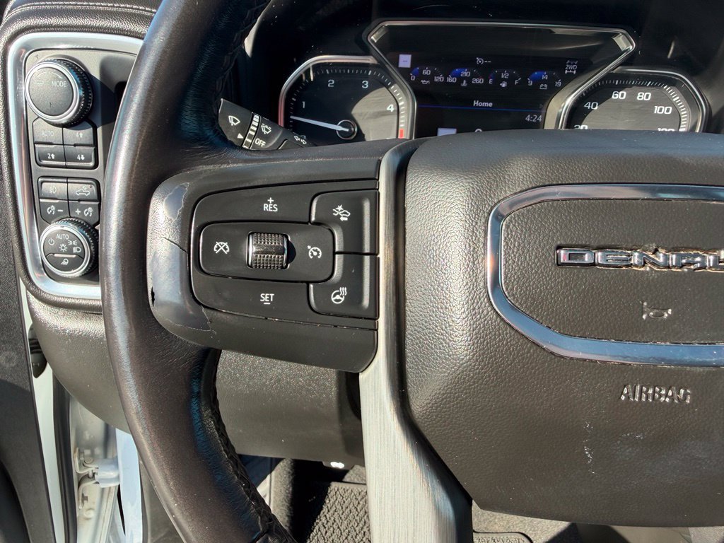 Used 2022 GMC Sierra 3500 Denali w/ Denali Ultimate Package AWD/4WD image 28