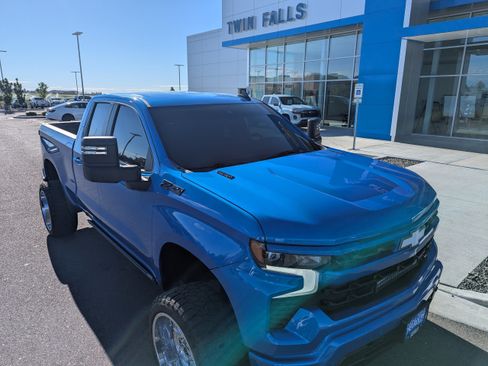 Used 2026 Chevrolet Silverado 1500 RST AWD/4WD image 3