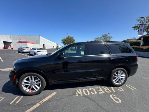 Used 2023 Dodge Durango GT RWD image 4