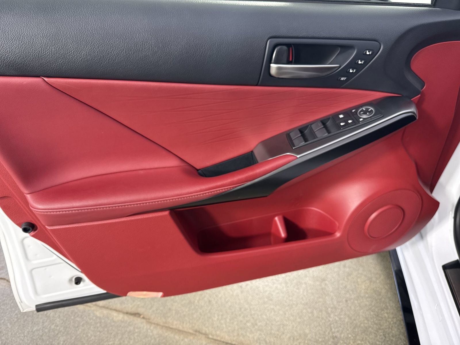 Used 2024 Lexus IS 500 RWD image 20