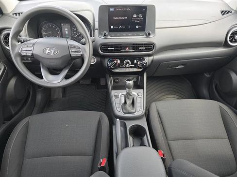 Used 2023 Hyundai Kona SEL image 8