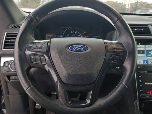 Used 2018 Ford Explorer Sport image 21