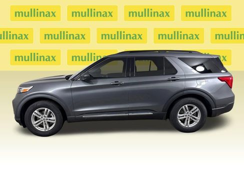Certified 2022 Ford Explorer XLT RWD image 12