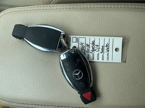 Used 2018 Mercedes-Benz CLA 250 4MATIC image 38