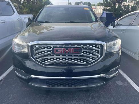 Used 2017 GMC Acadia Denali w/ Technology Package image 2