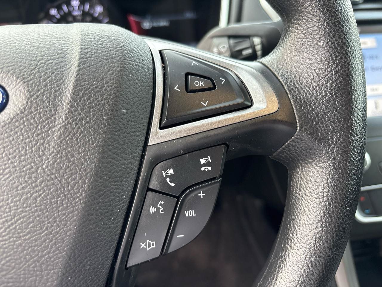 Used 2019 Ford Fusion SE FWD image 15