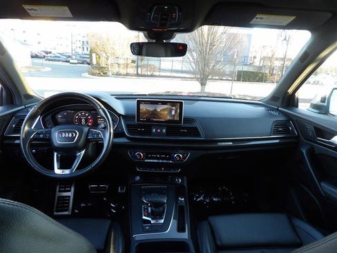 Used 2019 Audi SQ5 Prestige w/ Prestige Package image 24