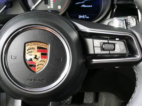 New 2026 Porsche Macan AWD/4WD image 12