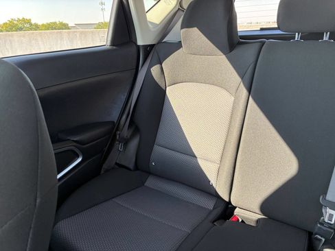Used 2025 Kia Soul LX w/ LX Technology Package FWD image 36