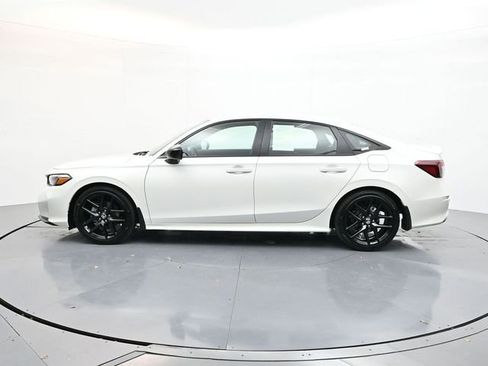 Used 2025 Honda Civic Sport image 9