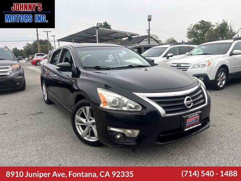 Used 2014 Nissan Altima 2.5 SV w/ Convenience Package image 1