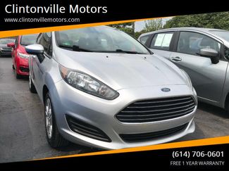 Used 2015 Ford Fiesta SE image 1