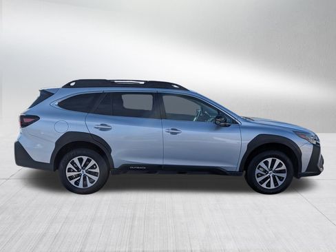 Certified 2025 Subaru Outback Premium image 8