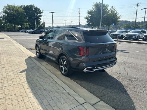 Used 2021 Kia Sorento EX FWD image 5