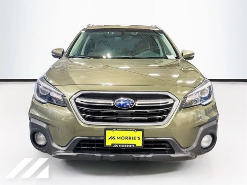 Used 2018 Subaru Outback 2.5i Touring AWD/4WD image 2