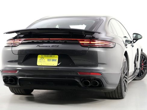 Used 2019 Porsche Panamera GTS image 5