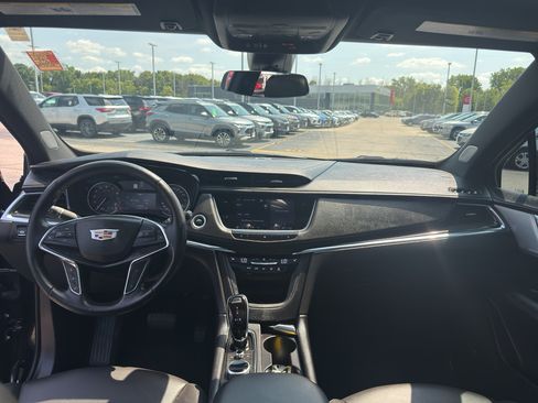 Used 2021 Cadillac XT5 Premium Luxury AWD/4WD image 29