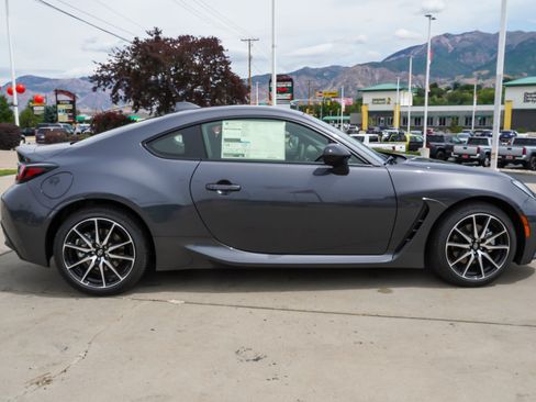 New 2026 Toyota GR86 RWD image 9