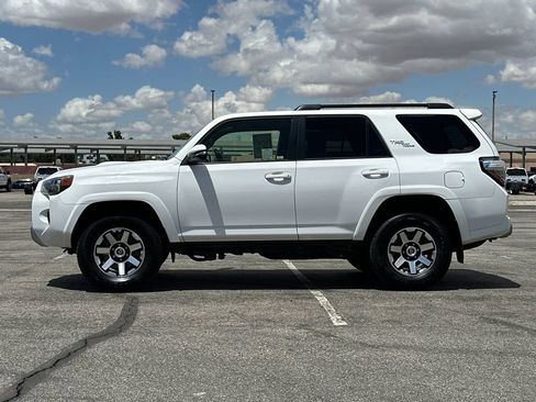 Used 2022 Toyota 4Runner TRD Off-Road Premium AWD/4WD image 6