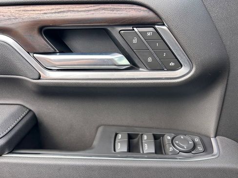 Used 2025 GMC Sierra 1500 SLT w/ SLT Premium Package image 59