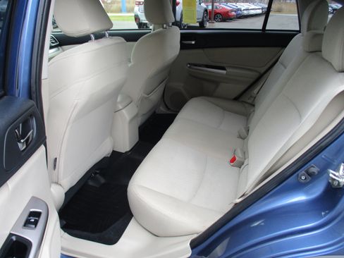 Used 2015 Subaru Crosstrek 2.0i Premium image 11