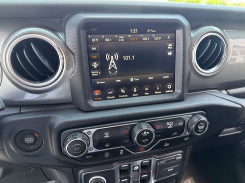 Used 2023 Jeep Wrangler Unlimited Sahara AWD/4WD image 14