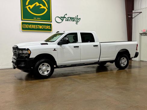 Used 2024 RAM 2500 Tradesman AWD/4WD image 3