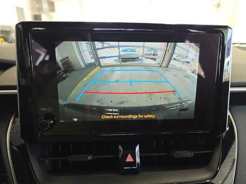 Used 2023 Toyota Corolla SE w/ SE Premium Package image 17