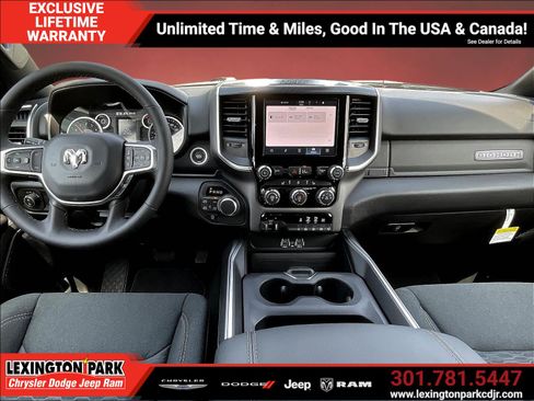 New 2026 RAM 1500 Big Horn w/ Night Edition AWD/4WD image 5