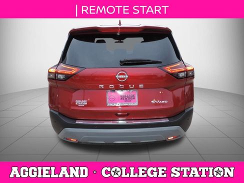Used 2023 Nissan Rogue SV AWD/4WD image 5