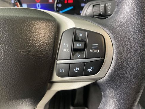 Used 2023 Ford Explorer XLT w/ Equipment Group 202A AWD/4WD image 17