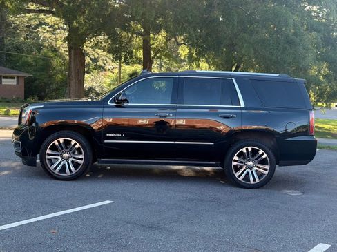 Used 2019 GMC Yukon Denali w/ Denali Ultimate Package RWD image 3